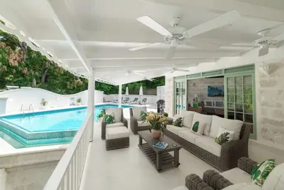 Image de Polamar Gardens in St Peter by Personal Villas - Stunning Infinity-Edge Pool