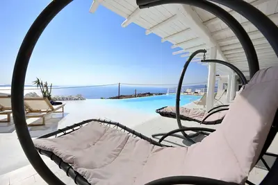 Image de My Rental Homes - Villa Fabulous with private pool and sea view