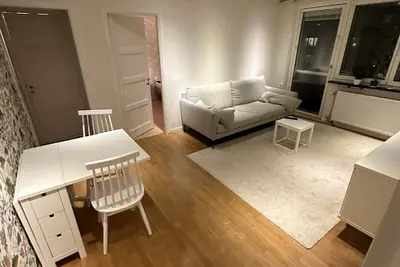 Image de Cozy and modern central apartment with 2 balconies, full kitchen och bathroom.