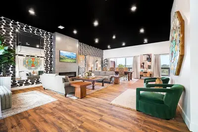 Image de Lake House | Pool, Hot Tub, Game Room, Scenic View