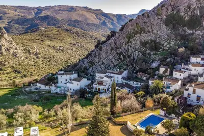 Image de Belle maison Ă Montejaque avec WiFi