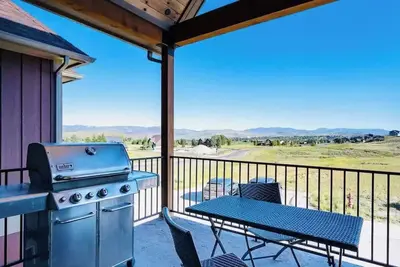 Image de Granby Ski and Golf Getaway I Mountain Views!