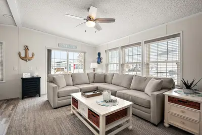 Image de Assateague Pointe 490 - completely remodeled 2 bedroom home pools/gameroom/fishing