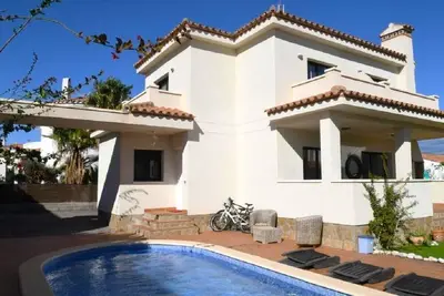 Image de Saona Villas (Vn Bufa) : villa 8 personnes, piscine privée, 350 m mer, wifi
