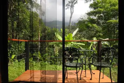 Mogambo Ecolodge, a Private Botanical Garden Stay near Bogota