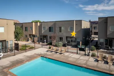 Image de New Listing - 20% Off | Pet Friendly I Pool & Hot Tub