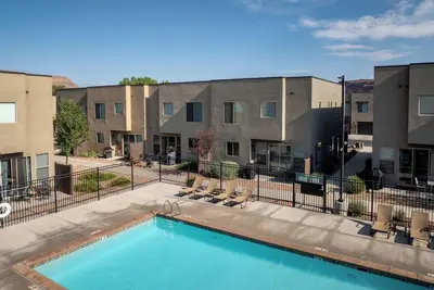 Image de New Listing - 20% Off | Pet Friendly I Pool & Hot Tub