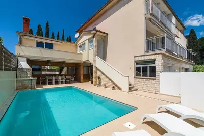 Image de Beautiful Villa Suton with a Private Pool