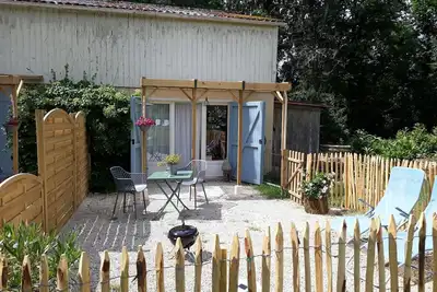 Image de Gîte Pèr (chien amical), avec piscine. \nAu coeur de la Dordogne!
