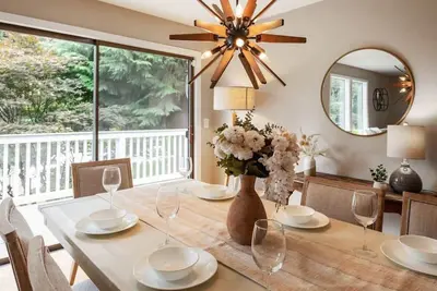 Image de Serene 3b2b Home, Family-Friendly, Backyard & A/C