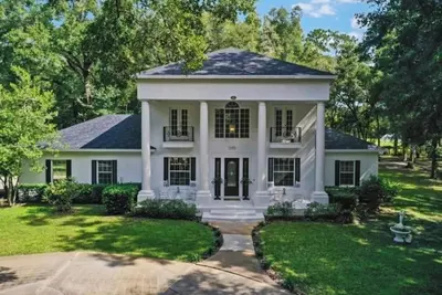 Image de Chateau Les Chenes, an event venue in a gated 2-acres Estate