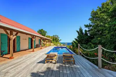 Image de Élégante villa Coccoloba offrant piscine vue mer, idéale pour 8 personnes