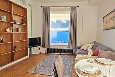 Temple Bar 1bd, Large & Newly Upgraded, Sleeps 4