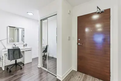 Image de Cozy 1+1 Bedroom Condo in Downtown Toronto