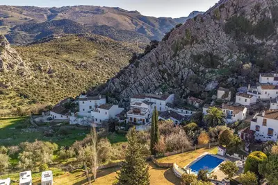 Image de Belle maison à Montejaque avec WiFi