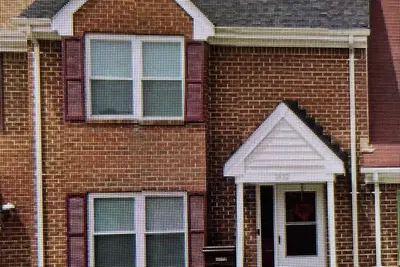 Image de Cozy 3-bedroom townhome in amazing Chesapeake with Ac, WiFi.