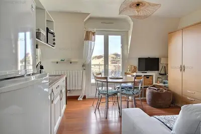 charmant studio pr 4 pers, parking privé Idéalement situé à 2 pas de la plage
