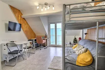 Studio pour 3 pers, idéalement situé  en centre ville, à 2 pas de la plage