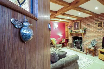 Image de Curiosity Cottage, pet friendly, with open fire in Wendover