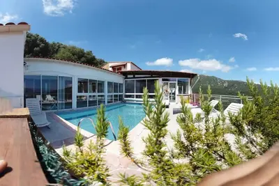 Image de Homerez - Villa conviviale à Olmeto avec piscine privée