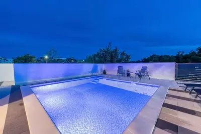 Image de Charming 4-Bedroom Villa With Heated Pool And Jacuzzi In Delightful Privlaka