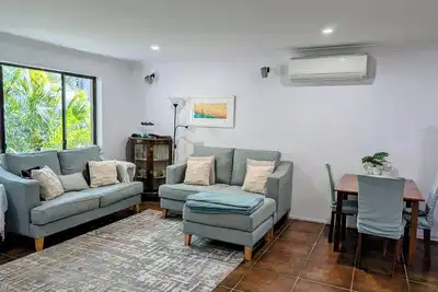 Image de Relax and unwind in natural setting near Terrigal lagoon & beach