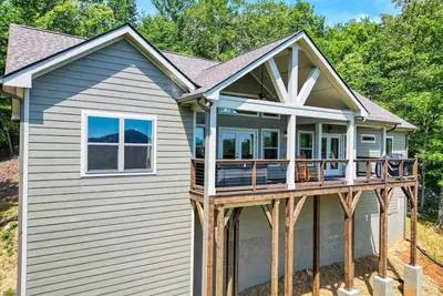 Image de Rudge's Retreat, Amazing views! 3 bedroom house in Hayesville with Starlink WiFi