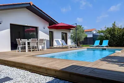 Image de Maison Familiale avec Piscine