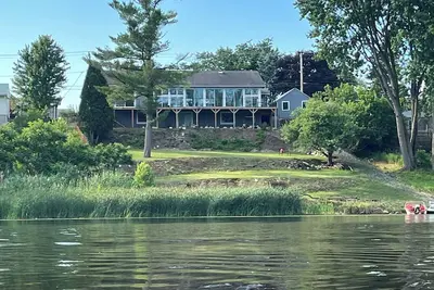 Image de “World -Class Fishing Meets Luxurious Accommodation”