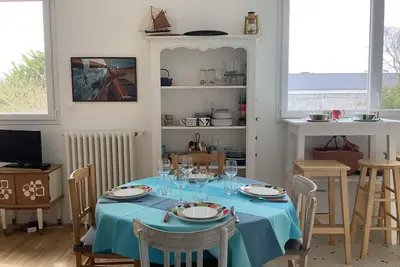 Image de Appartement playita M&Y. \nChaleureux, à 3 mn à pied du port et ria d'Etel.