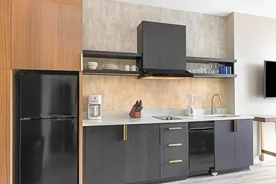 Image de Luxury Wyndham Margaritaville suite with short walk to football game fullKitchen