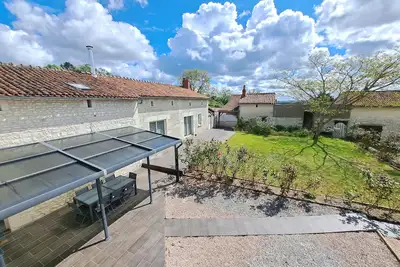 Image de Maison familiale proche Richelieu avec piscine 12 adultes/2 bébés