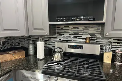 Image de BrotherlyLove—Charming 2-bedroom house with WiFi, Ac in lovely Philadelphia