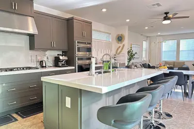 4-Bedroom Sunlight Retreat in Irvine