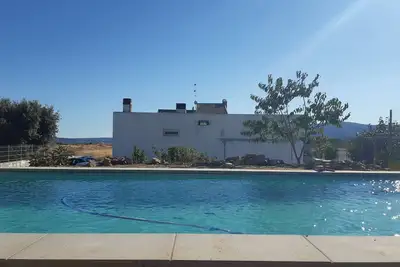 Image de Peaceful retreat with pool, 5 minutes from the city, pet friendly