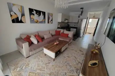 Image de Light & Airy Family apartment with private pools & excellent local beaches