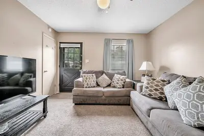 Image de Comfy 3-bedroom house with WiFi and Ac in Georgetown