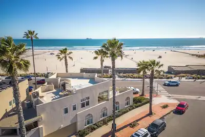 Image de Ocean Front With Panoramic Views!
