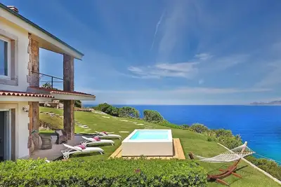 Image de The Pearl by the Sea - Suggestive view of the bay