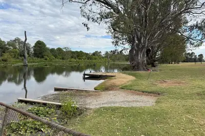 Image de Cozy Riverside Property with River Access & Boat Ramp and Dock