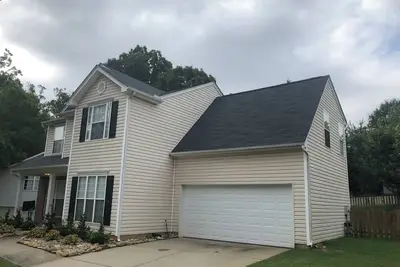 Image de Spacious 4-bedroom house in Greer