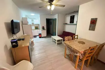 Image de Bel appartement climatisé en rez de jardin, plage à 200 m, idéal vacances