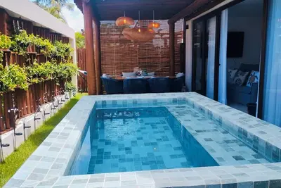 Image de Tiny House in Praia do Forte. Gated community, with exclusive access to the beach