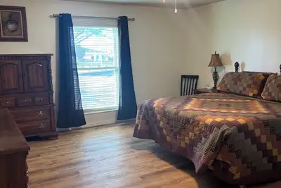 Image de Spacious 5-bedroom house with A/C near a couple of national parks