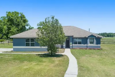 Image de Countryside Comfort 5 Min Wec, Fast & 15 min Hits, 1 acre 2 King Bed. Near I-75