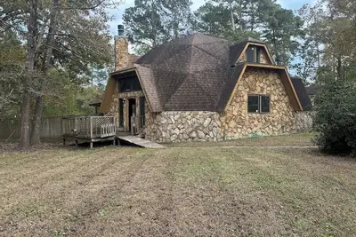 Image de Charming 4-Bedroom Retreat