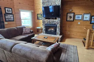 Image de Villa With A View | Spacious 4br w/ Amazing Views, Dog-Friendly