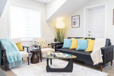 Image de Stylish 2bed, 2bth Apt. Close to Malls & 25 Mins to Toronto