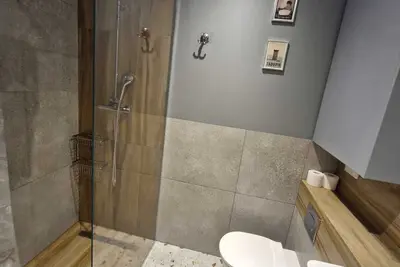 Image de 2-bedroom apartment in brilliant Warszawa with WiFi