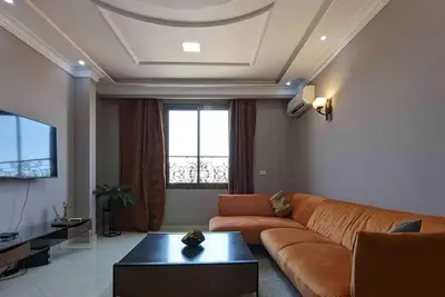 chic apart with pool and gym